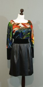 Шелковое платье из ткани коллекции DKNY