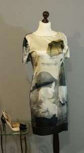 Шелковое платье с фотопринтом