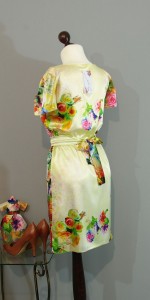 красивое шелковое платье с цветами платье-терапия