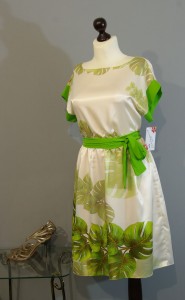 шелковое платье с листьями