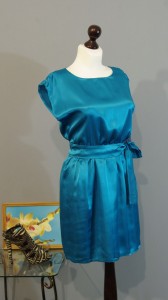бирюзовое платье