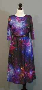 Расклешенное платье с космическим принтом купить в интернет-магазине Украина (6)