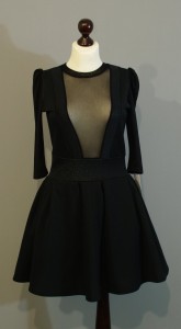 Черное платье с пышной юбкой и большим декольте купить на сайте Платье-терапия (81)
