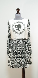 Черно-белое платье камея