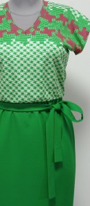 Зеленое платье с принтом гусиная лапка