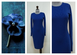 Платье глубоководного синего цвета