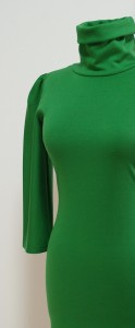 Яркое зеленое платье